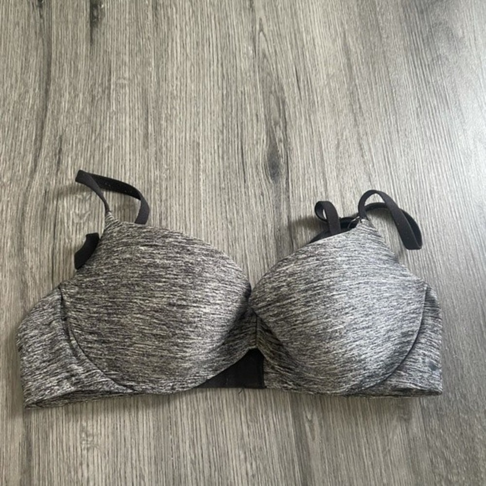 Victoria's Secret PINK Heather Grey Light Lift Bra Size 32B Preteen Essentials